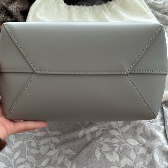 Teddy Blake Eliza vitello 9” bucket bag - Picture 5 of 8